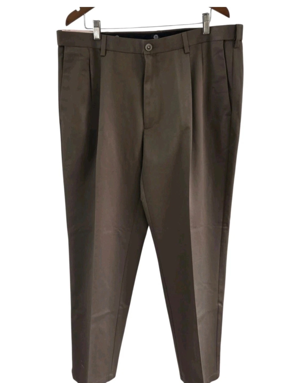 Haggar Work To Weekend Classic Fit Pleated Khaki Dark Brown Taupe Mens 40 X 32